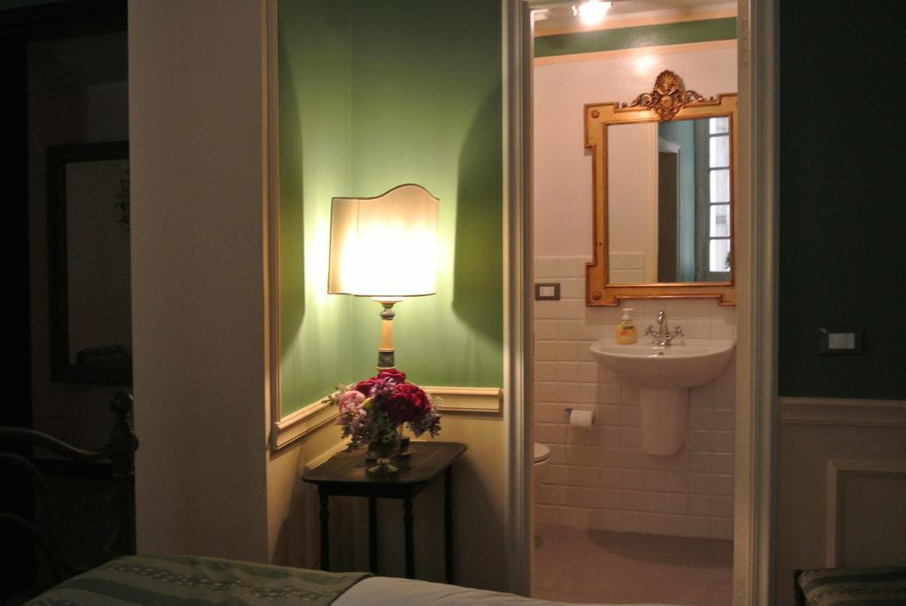 Palazzo Zecchino B&B Genova Eksteriør billede