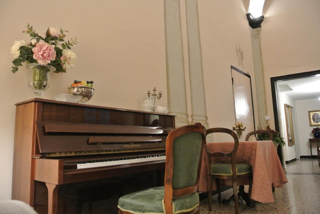 Palazzo Zecchino B&B Genova Eksteriør billede