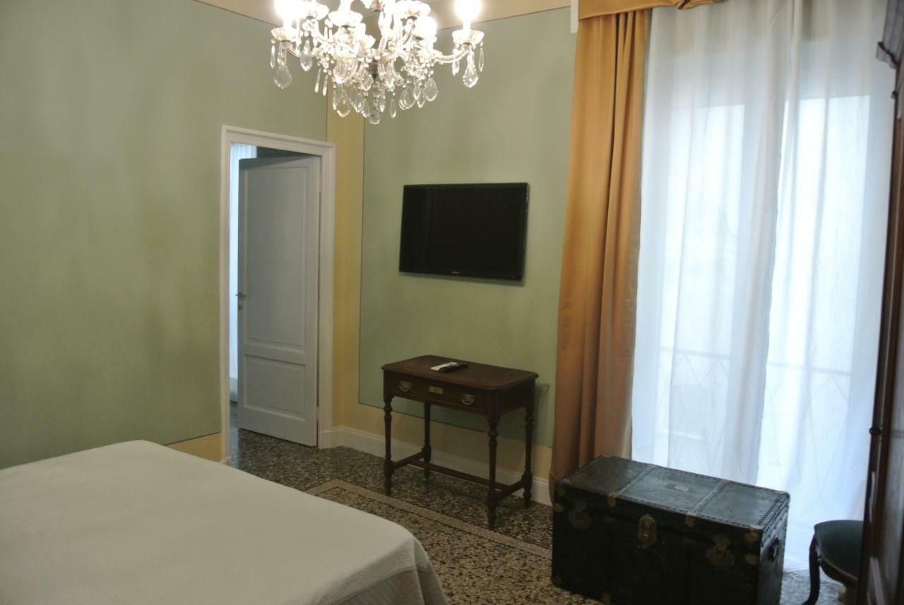 Palazzo Zecchino B&B Genova Eksteriør billede
